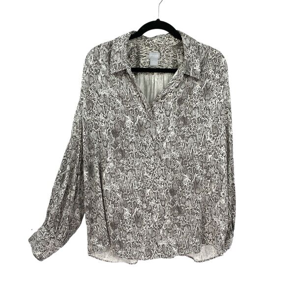 Chicos 4 Top Size XXL Gray Python Pattern Sandwashed Satin Shirt V Neck Popover - Picture 1 of 8